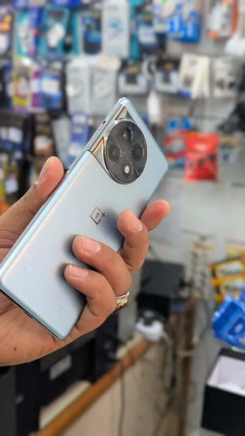One plus 11R