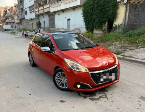 Peugeot 208 2015 Active Facelift