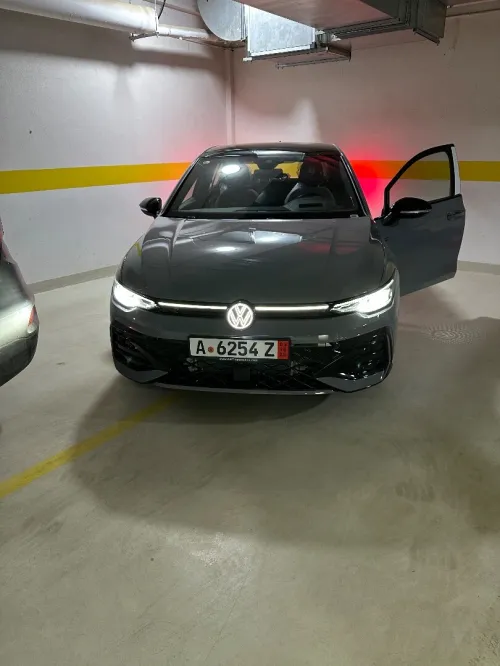 Volkswagen GOLF 8.5 finition black full option 2025 Black