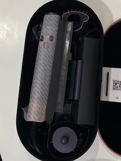 Dyson Airwrap i.d Bluetooth 