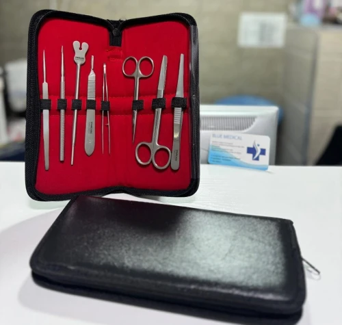 Trousse de dissection