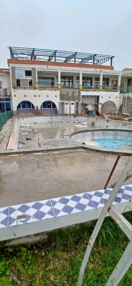 بناء المسابح construction piscine,mosaique margelle piscine robot la Pierre,échelles,Matériels