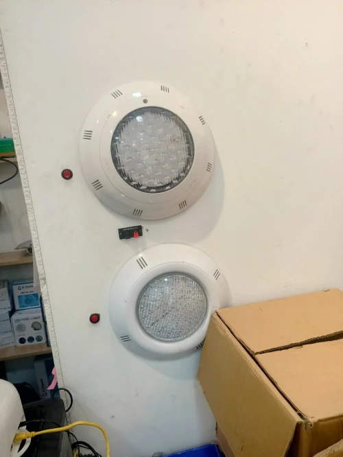 Projecteur Piscine Espagne