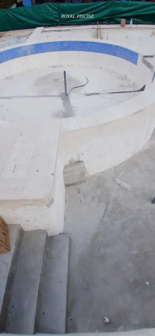 بناء المسابح construction piscine,mosaique margelle piscine robot la Pierre,échelles,Matériels