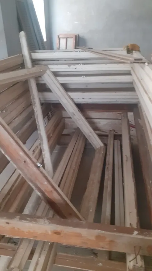 lot de portes et fenêtre