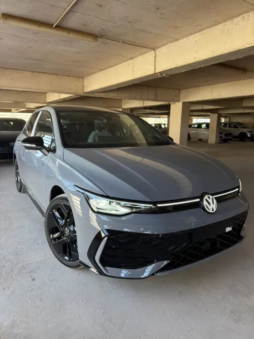 Volkswagen Golf 8 2025 R-Line