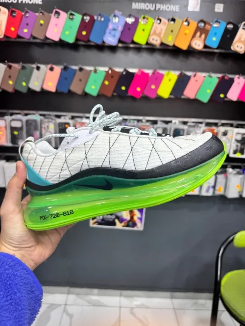 airmax 720-818 original neuf pointure 44.5