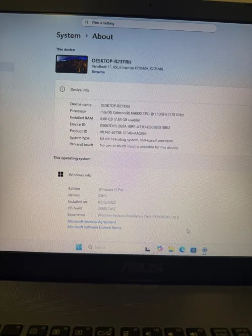 Intel(R) Celeron(R) N4000 CPU 8GB RAM 256GB
