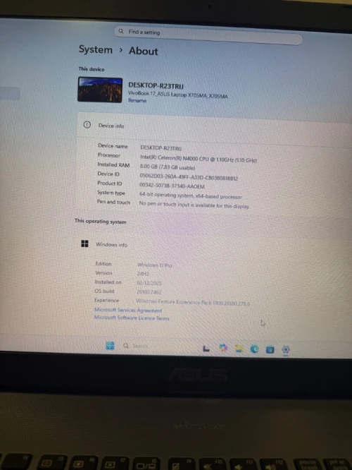 Laptop Asus vivobook 17 x705MA 17" processeur Intel(R) Celeron(R) N4000 CPU 8GB RAM 256GB
