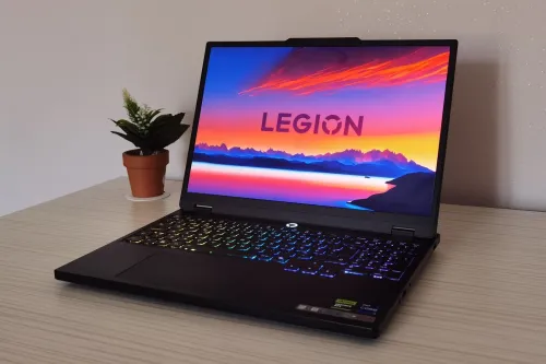 LENOVO LEGION PRO 5  i9-14900HX  - 32GO - 1TO SSD - RTX 5070  - 15.1" QHD+ OLED 240HZ - WINDOWS 11 PRO