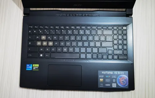 [ VENDU ] MSI KATANA 15 I7-13620H RTX 4070 16GB DDR5 1TB SSD NVME 15.6 " 144HZ