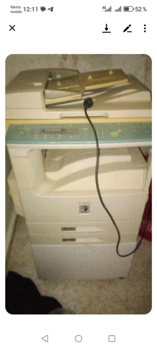 Disponible photocopie canon ir2000
