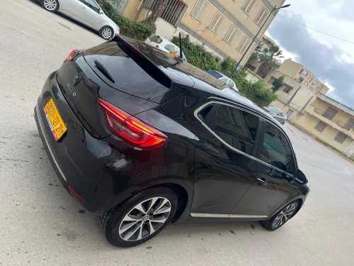 Renault Clio 5 2021 Intense plus