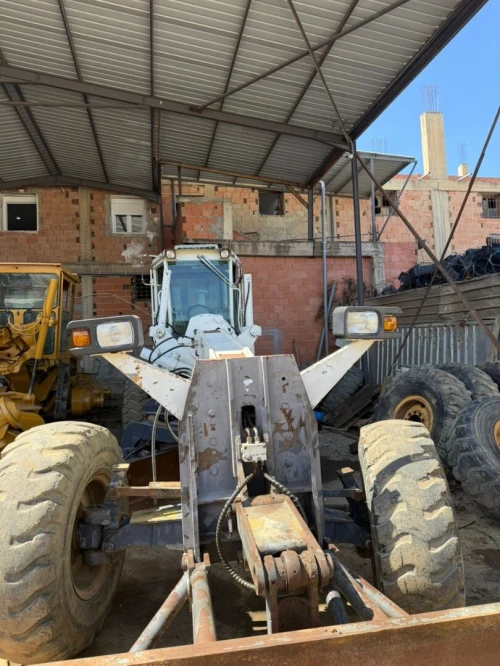 XCMG Niveleuse 215 2009