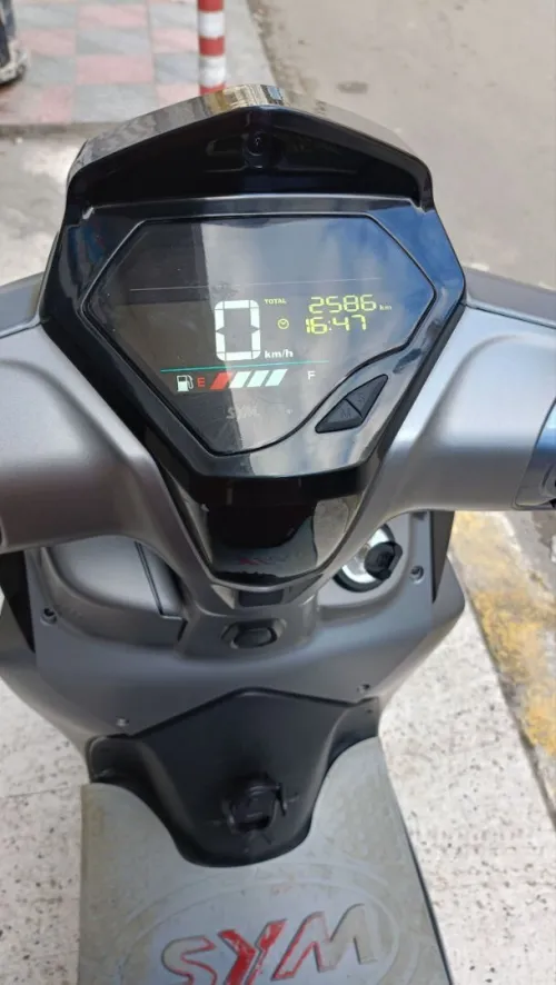 Sym St 200 2025