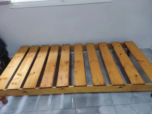 Sommiers en bois à vendre