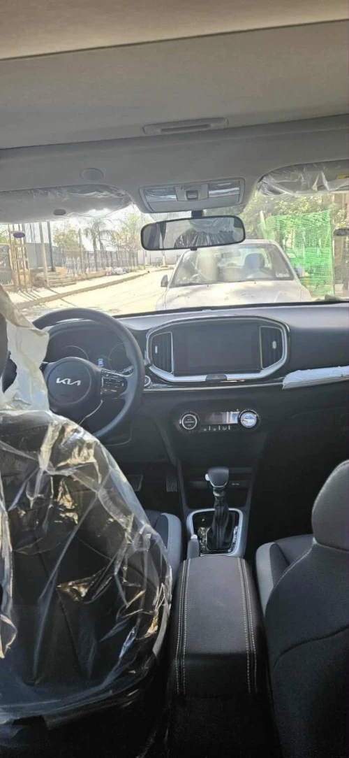 Kia KX1 2025 