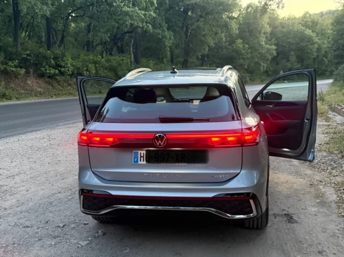 Volkswagen Tiguan 2025 R line