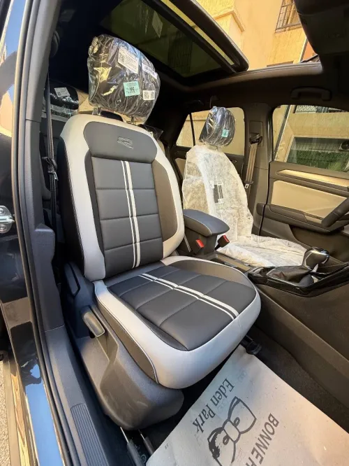 Volkswagen Troc 2026 Black magic
