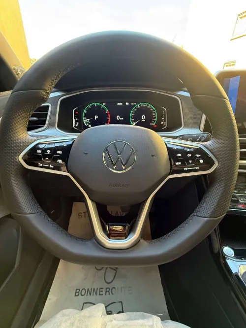 Volkswagen Troc 2026 Black magic