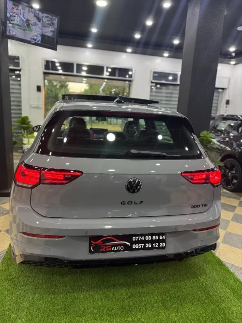 Volkswagen Golf 8 2026 R Black Edition 
