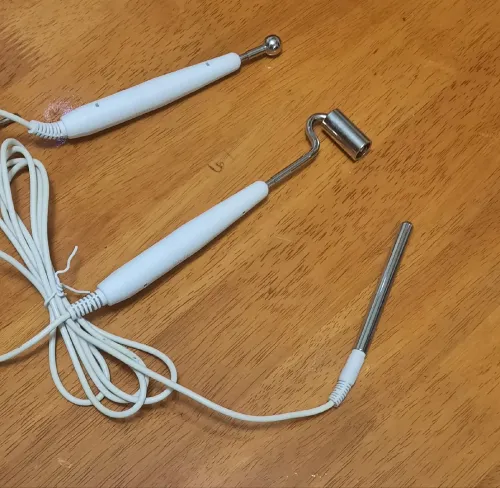 Appareil Haute fréquence et Courant galvanique pour soins esthétique
