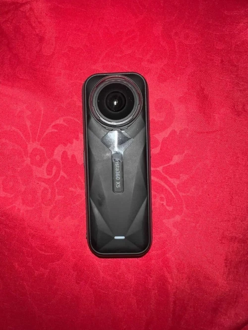 Insta 360 x5