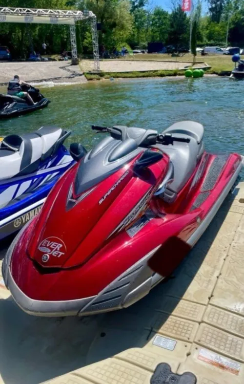 jet ski très bon état 