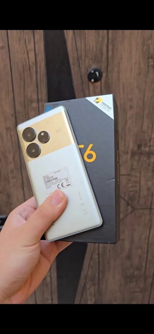 Realme GT6 16/512