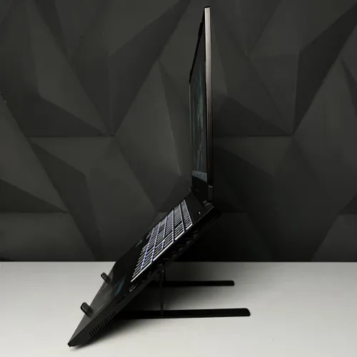 LENOVO ERAZER P60i/ i5 12450H(8CORE/12THREAD)/RTX 4060 8GB/ 16GB DDR4/ 512GB NVME GEN 4/ 144Hz 15.6"