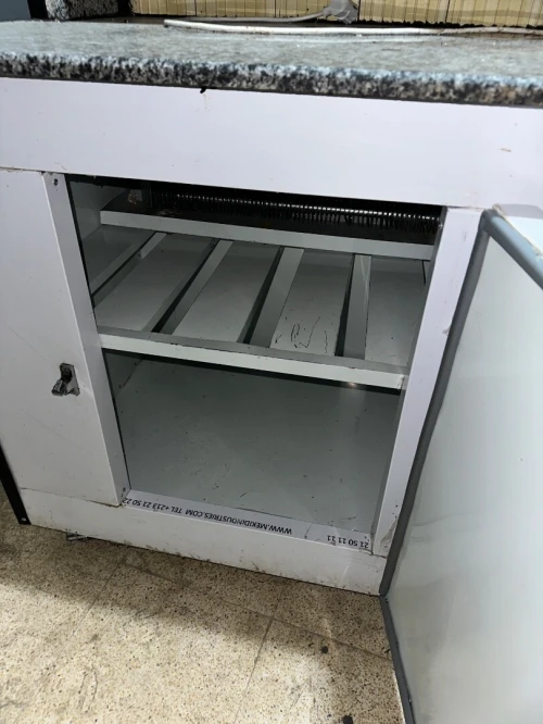 Frigo comptoir 1m30