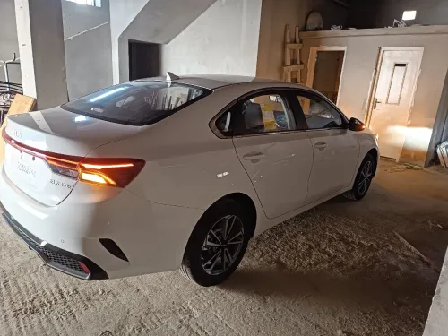 Kia Ka3 cirato 2025 المجمولة