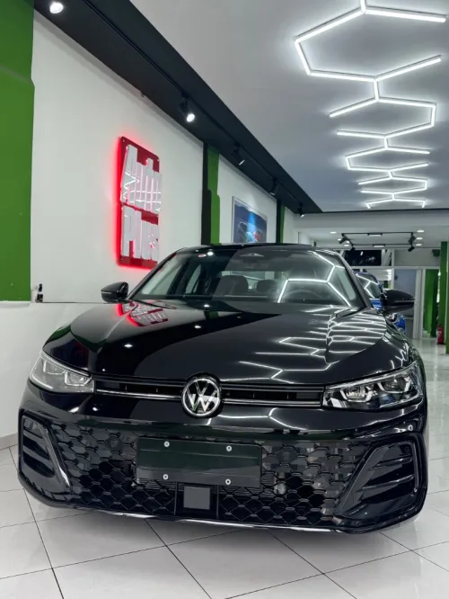 Volkswagen Passat 2025 Pro pack black
