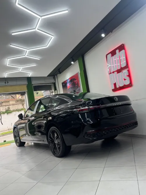 Volkswagen Passat 2025 Pro pack black