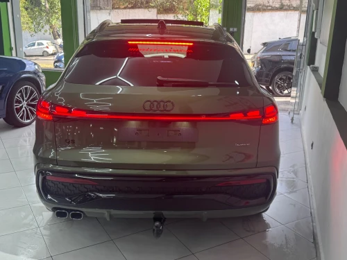 Audi Q5 2025 S line pack black