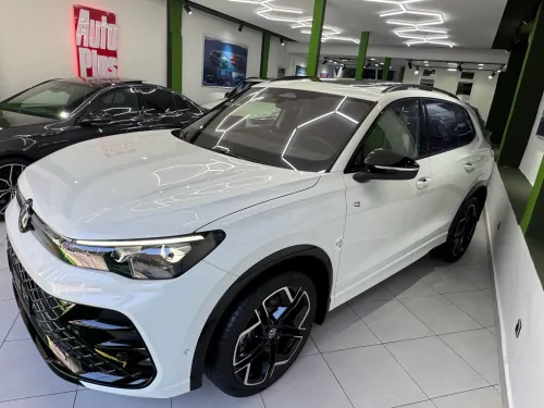Volkswagen Tiguan 2025 R line pack black