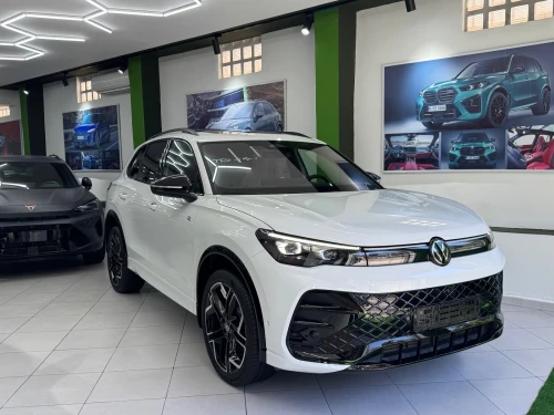 Volkswagen Tiguan 2025 R line pack black