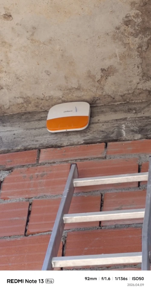 Installation camera de surveillance et systèmes d'alarme