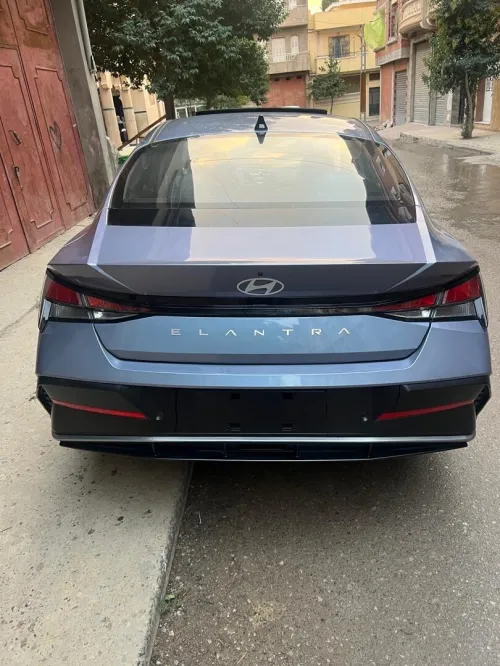 Hyundai ELANTRA 2025 Glx