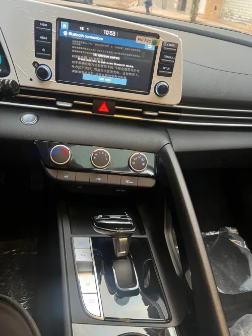 Hyundai ELANTRA 2025 Glx