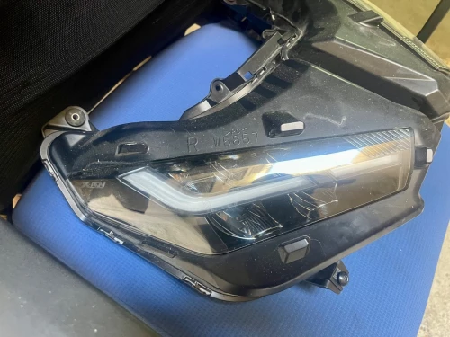 Feux avant Honda XADV 750 et feux arrière année 2023/2024