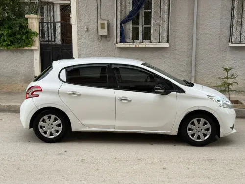 Peugeot 208 2013 Access
