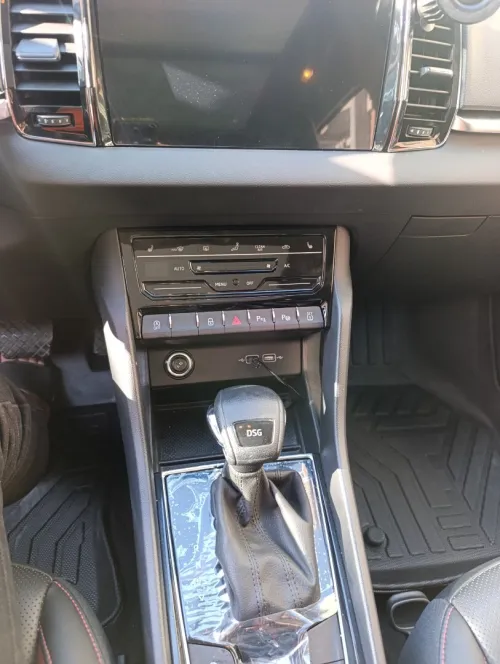 Skoda Karoq 2026 Full option