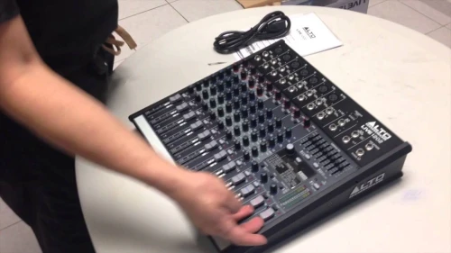 Console de Mixage Analogique
