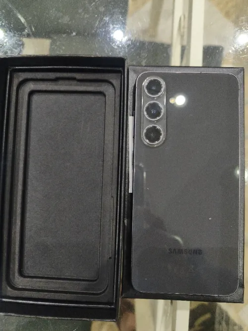 Samsung S24 FE