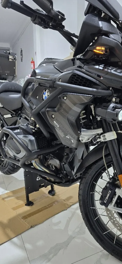 Bwm Gs  LC triple black 2022