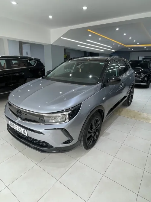Opel GrandLand 2025 1.6 167 chv