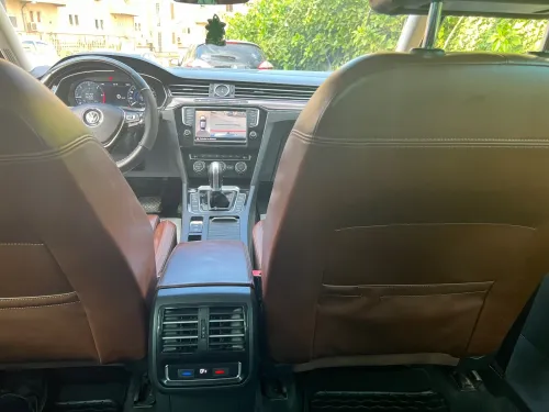 Volkswagen Passat 2017 Carat +