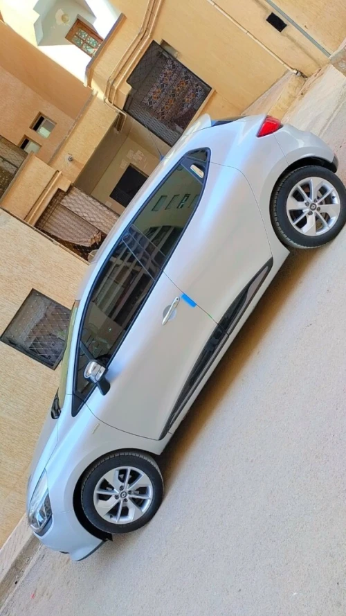 Renault Clio 4 2016 Limited 2