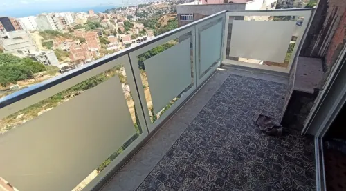 Menuisier aluminium et pvc et varre trompi